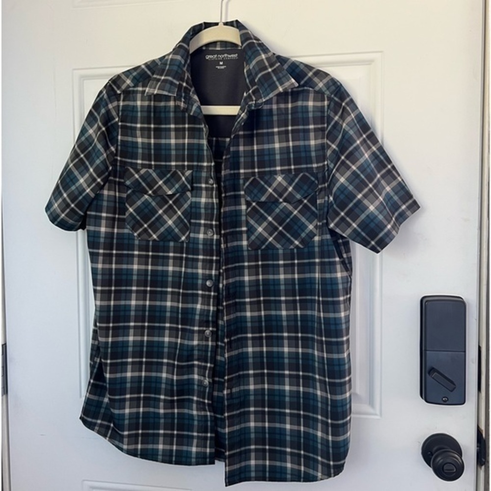 Great Northwest Plaid Button Up Medium shirt